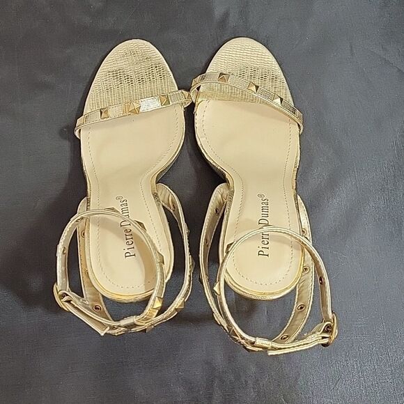 BRAND NEW PIERRE DUMAS GOLD STUDDED ANKLE AND ADJUSTABLE BUCKLE STRAP SANDAL - Picture 9 of 13